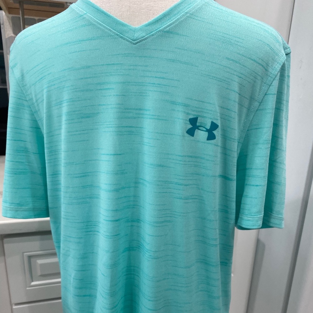 Under Armour men's performance t-shirt